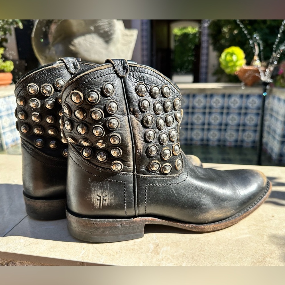 Rare Vintage Frye Black Leather Silver Studded Cowboy Cowgirl Ankle Boots Size 8